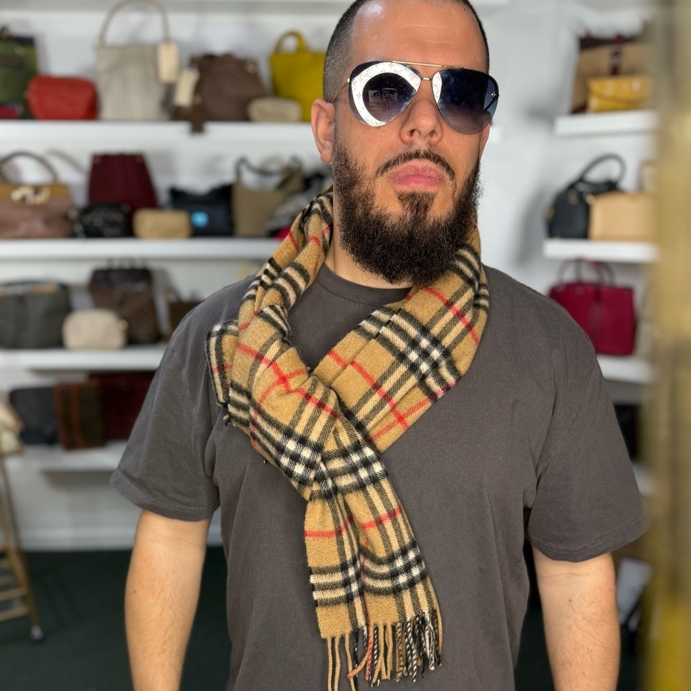 BURBERRY CASHMERE SCARF
